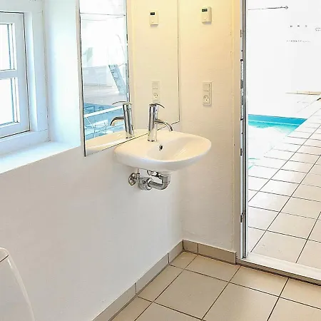 Vakantiehuis Seven-bedroom Holiday In Ulfborg 4 Øby