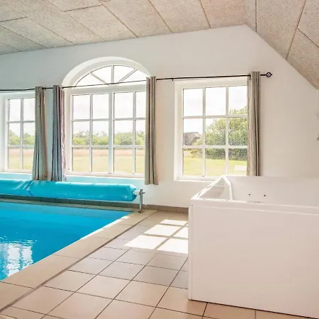 Vakantiehuis Seven-bedroom Holiday In Ulfborg 4