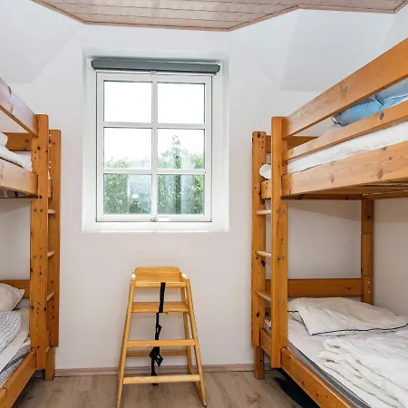 Seven-bedroom Holiday In Ulfborg 4 *