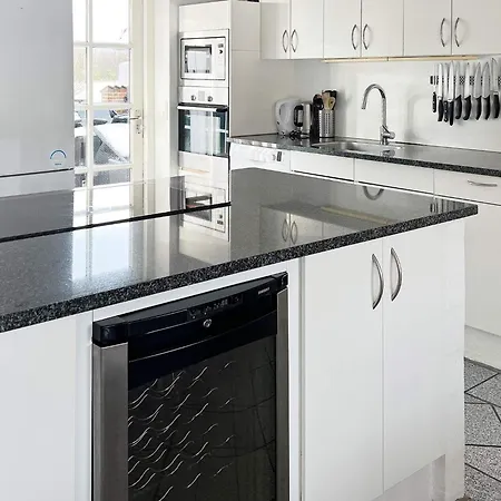 Seven-bedroom Holiday In Ulfborg 4 Øby